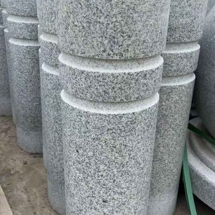 忻州 芝麻白花岗岩挡车柱、隔离柱多少钱